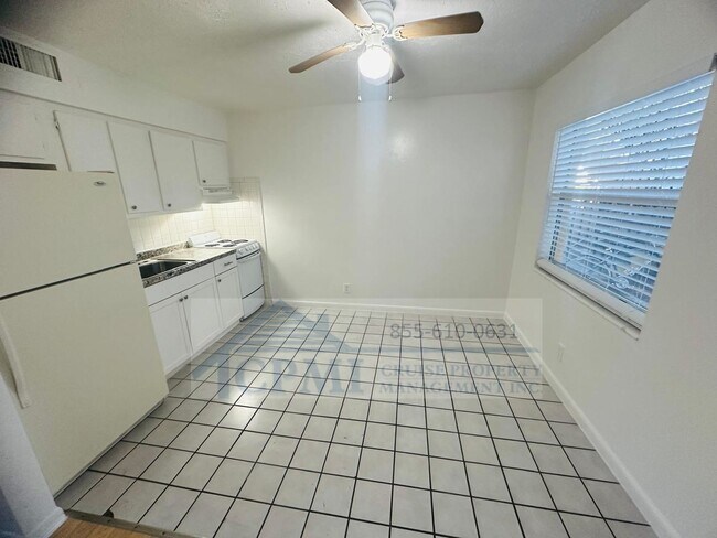 Interior Photo - Windsong Apartments