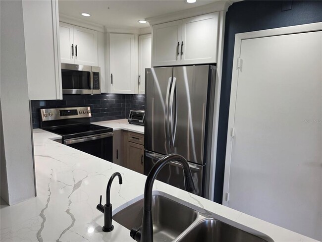 Building Photo - 507 Plaza Seville Ct
