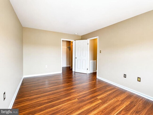 Building Photo - 430 N Armistead St