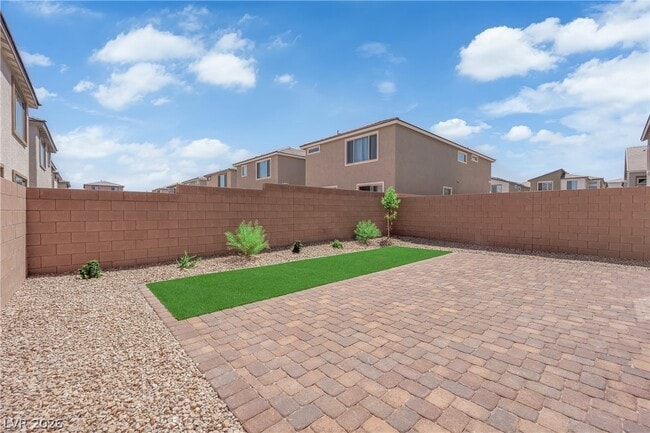 Building Photo - 5925 Obsidian Sky Ave