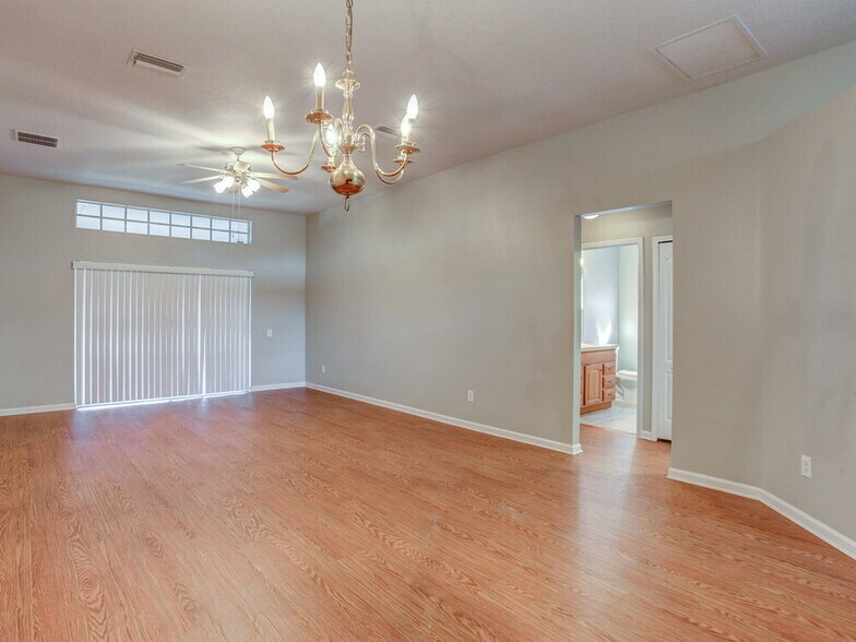 Building Photo - 12408 Tree Pointe Ct