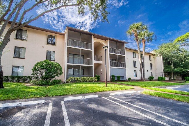 Building Photo - 202 Foxtail Dr
