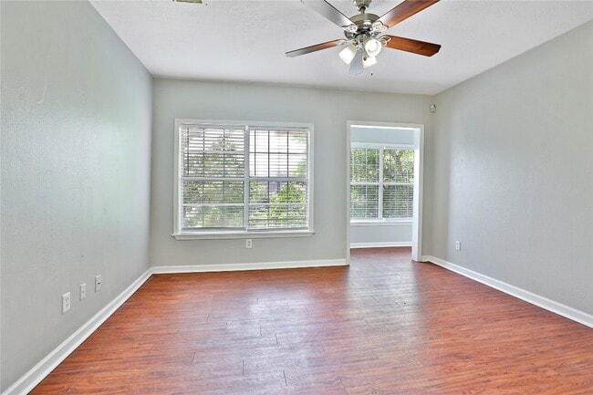 Building Photo - 5007 Polk St