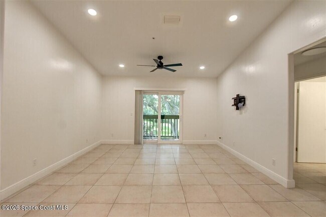Building Photo - 7667 N Wickham Rd