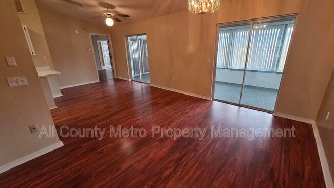 Building Photo - 261 Daisy Estates Dr