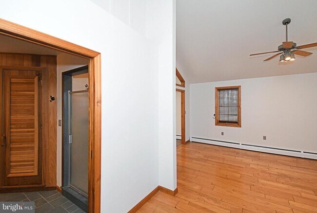 Building Photo - 306 Cedar Hill Rd