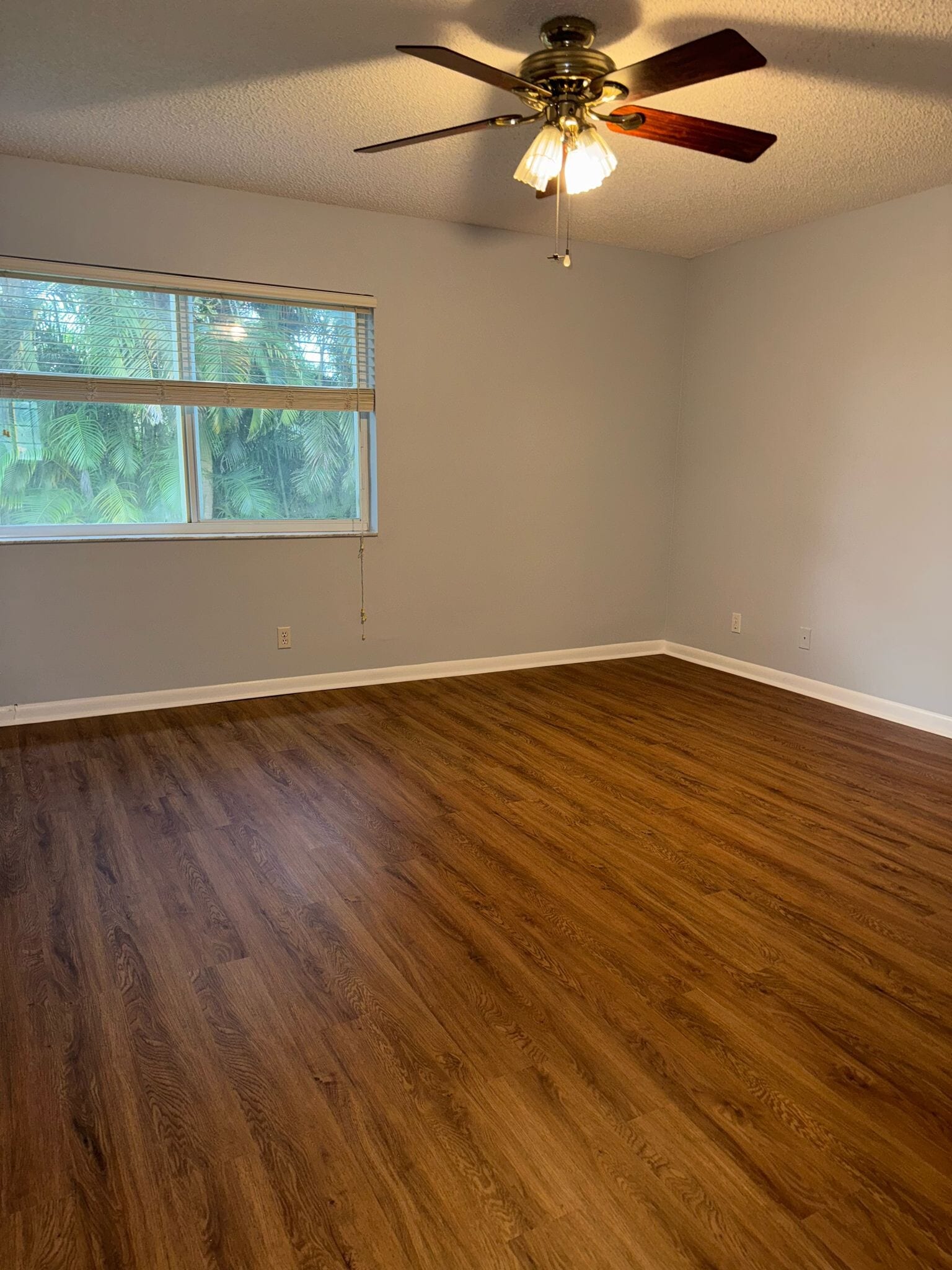 Building Photo - 9766 Kamena Cir