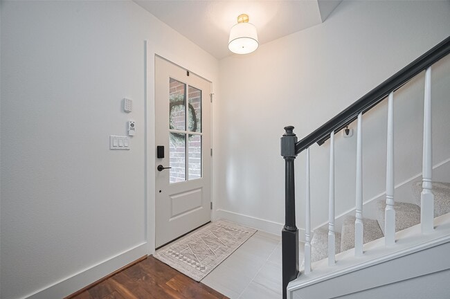Building Photo - 5615 Haven Point Dr