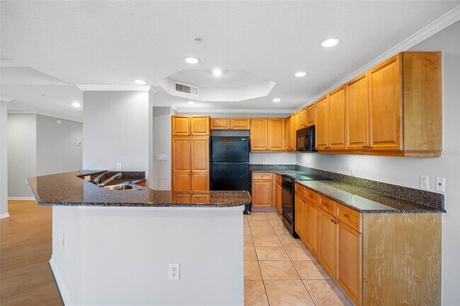 Building Photo - 371 Channelside Walk Way