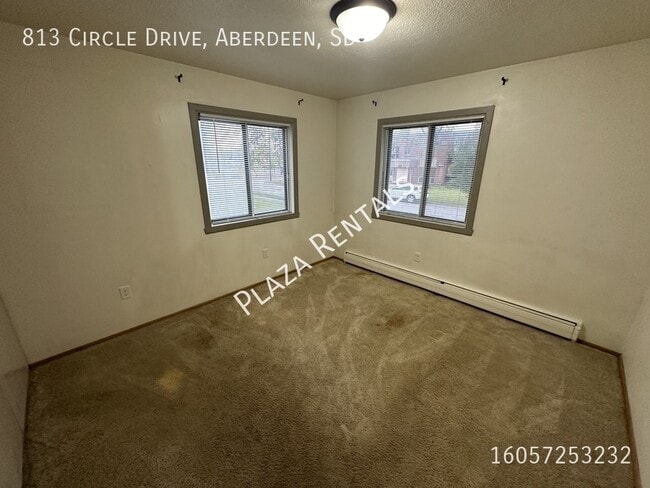 Building Photo - 315 S Marshall St