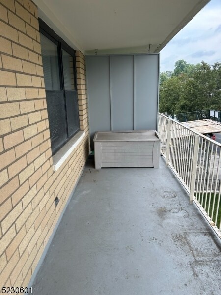 Building Photo - 285 Aycrigg Ave