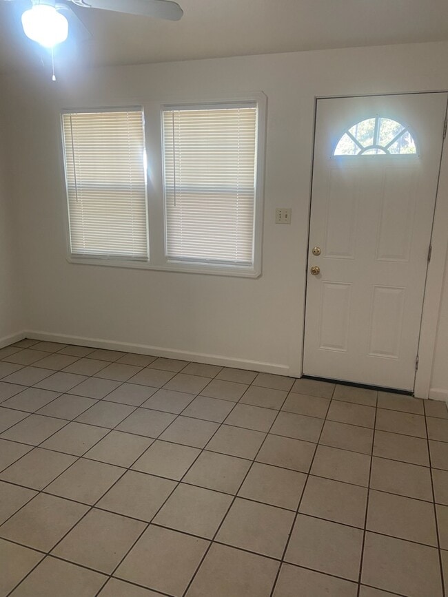 Building Photo - 1101 A St