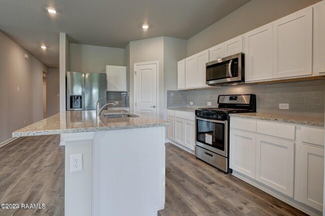 Building Photo - 107 Emerald Star Ln