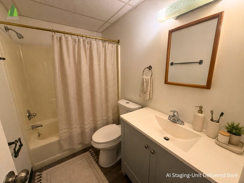 Building Photo - 2424-2452-2452 Echo Valley Dr