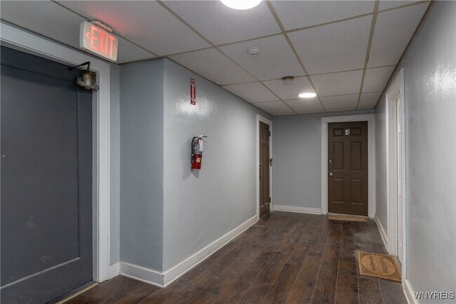 Building Photo - 1225 Hertel Ave