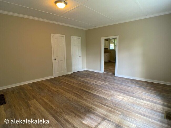 Building Photo - Julian 4 Bedroom, 2 Bathrooms Incredible F...
