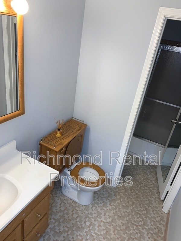 Building Photo - 4 Skipwith Green Cir