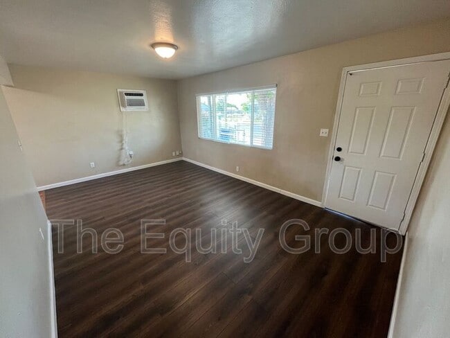 Building Photo - 85 E Mountain View Ave