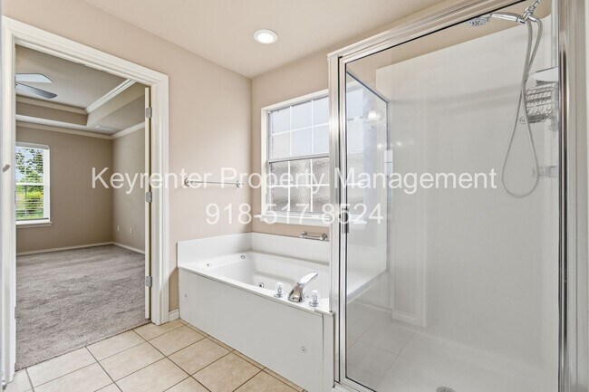 Building Photo - 3 Bed | 2 Bath | Jenks