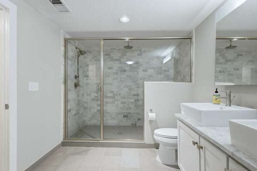 Building Photo - Beautiful 3 Bedroom Craftsman Bungalow Furnished or Unfurnished Available NOW!