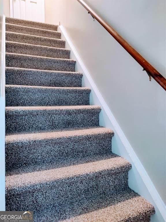 Building Photo - 2979 Heritage Villa Dr