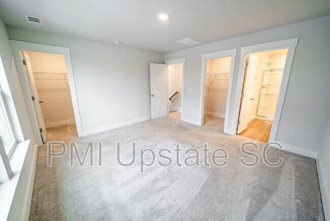 Building Photo - 181 Dalmatian Dr