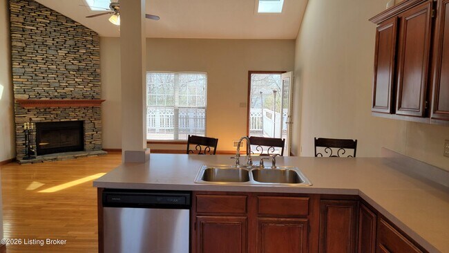 Building Photo - 10313 Chimney Ridge Ct