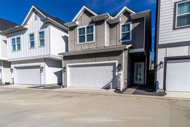 Building Photo - 6708 Parker Oaks Ln