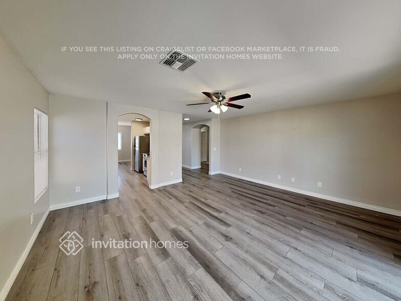 Building Photo - 12534 W Bloomfield Rd