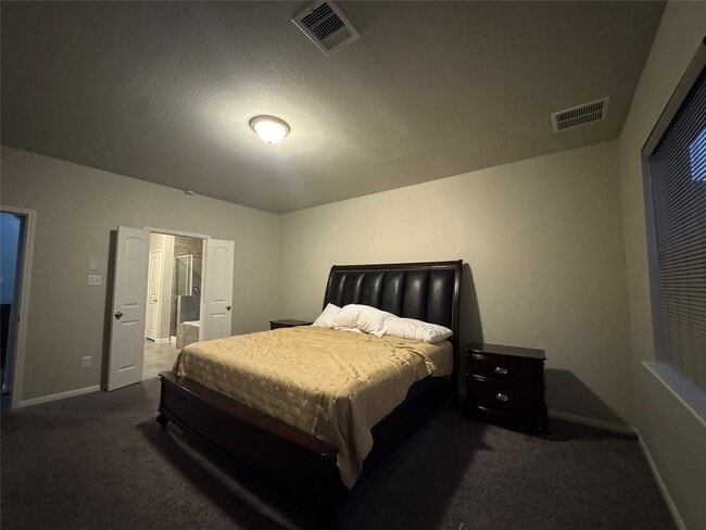 Building Photo - 10435 Moraine Lake Dr