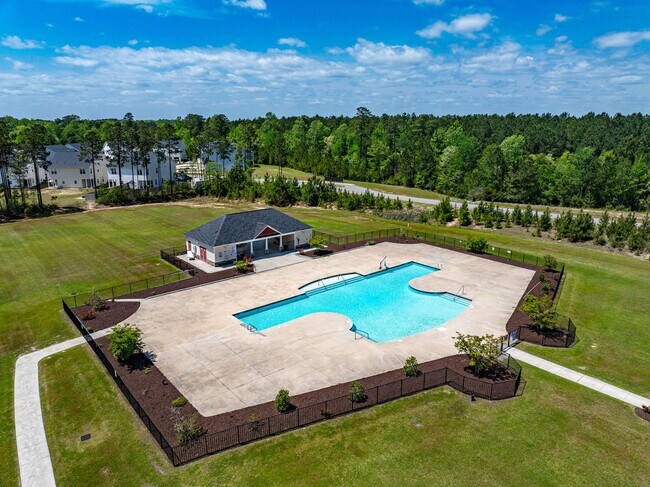 Building Photo - 408 Blockade Shl Ln