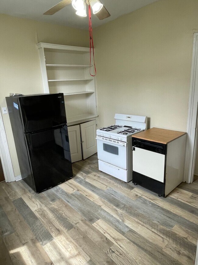 Building Photo - Charming 3 bedroom close to Freret Street, Uptown, Downtown and MORE!!!