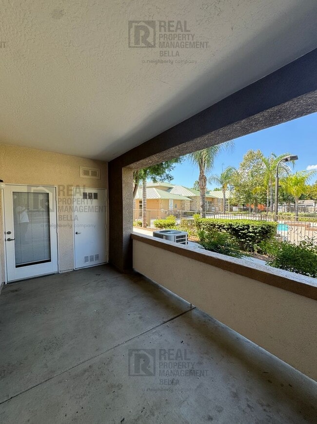 Building Photo - You won't want to miss this!