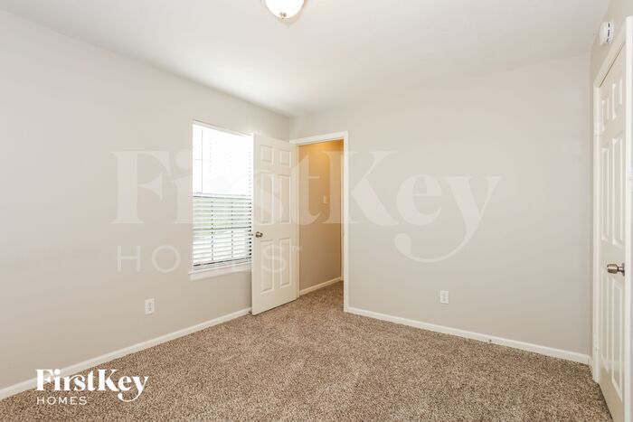 Building Photo - 2345 Kildeer Trail