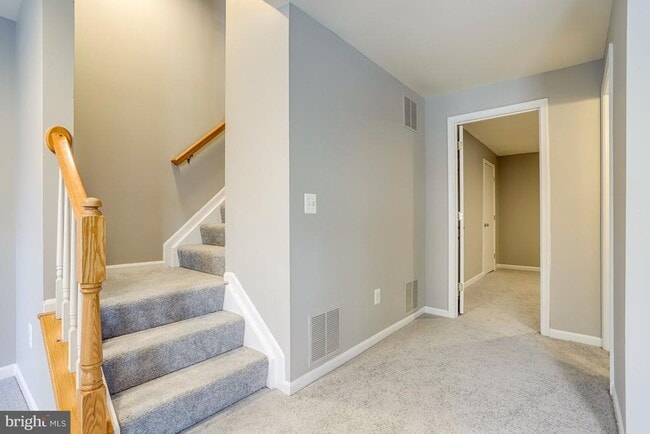 Building Photo - 20366 Hartwell St