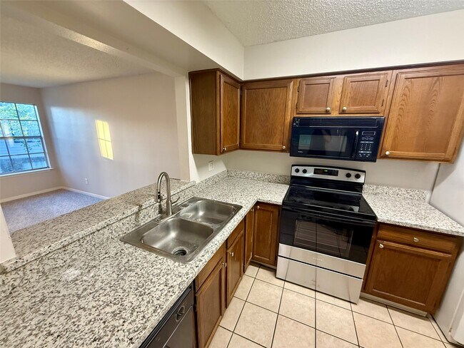 Building Photo - 25144 Budde Rd