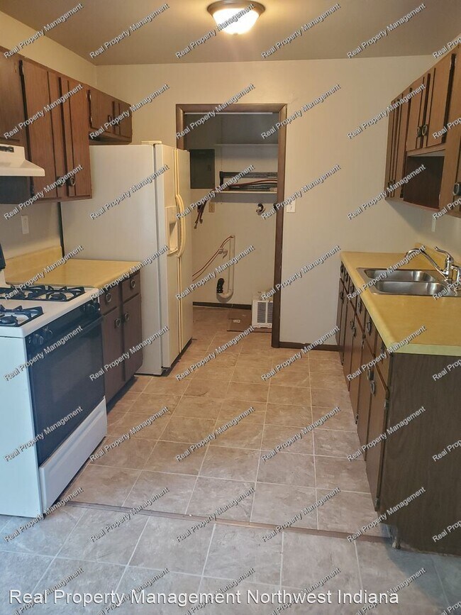 2 br, 1 bath House 703 North Grant Street 703 N Grant St Crown