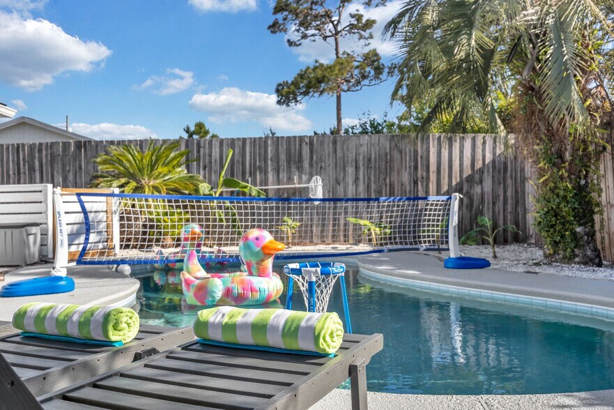 Building Photo - 26 Cobia St