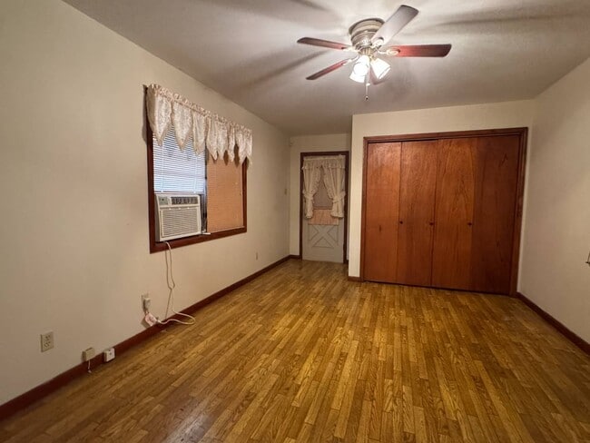 Building Photo - 529 Terrebonne St