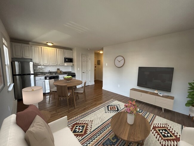 Interior Photo - Black Rock Gardens, LLC