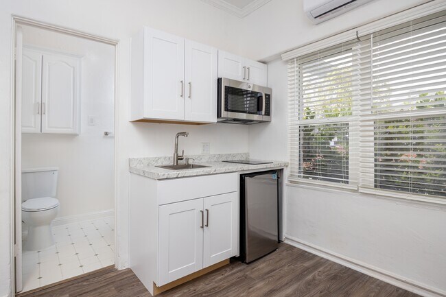 Floorplan - Don Carlos Apartments