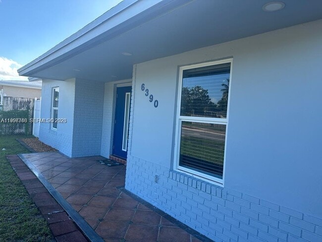 Building Photo - 6390 Kimberly Blvd