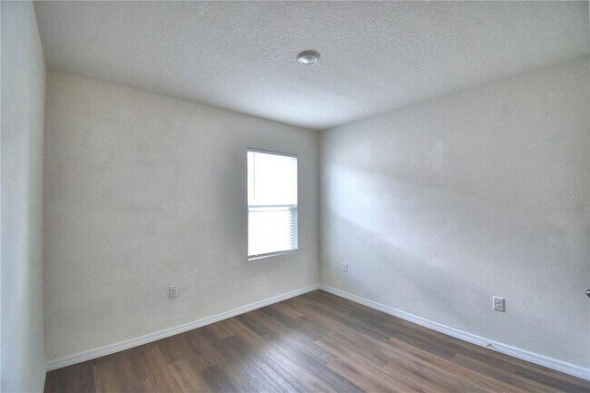 Building Photo - 5628 Siltstone St