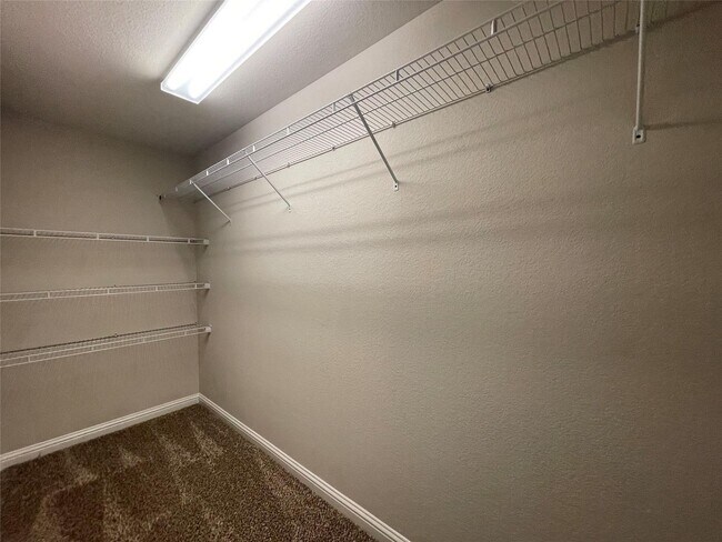 Building Photo - 3031 Weave Ct