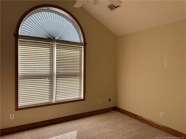 Building Photo - 1935 Sunshine Ct