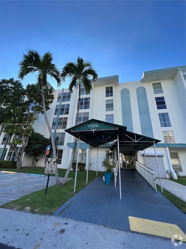 Building Photo - 17570 Atlantic Blvd