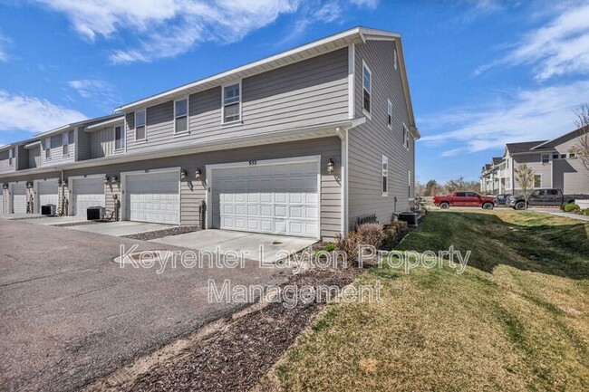 Building Photo - 955 N 800 E