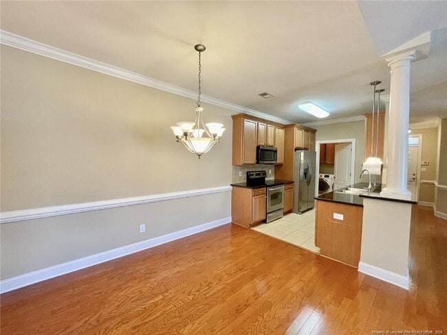 Building Photo - 1931 Dante Ln