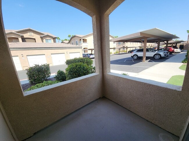 Building Photo - Beautiful 2 Bedroom / 2 Bath 1st floor Condo Unit in Sunset Cliffs.