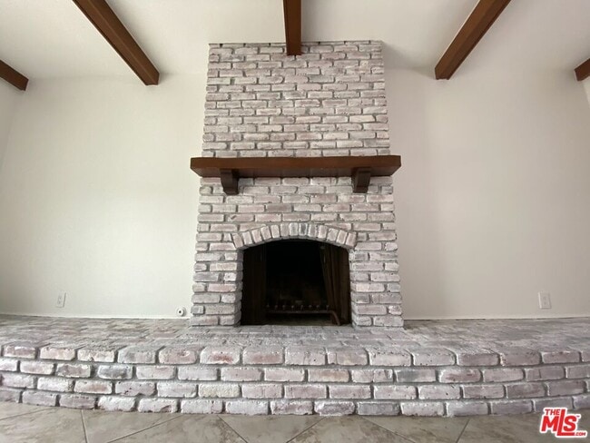 Building Photo - 5421 Hendricksen Dr